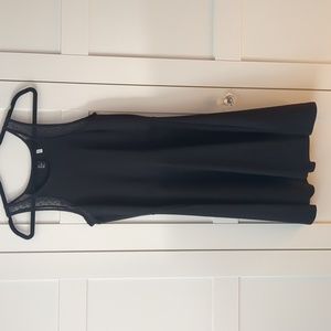 ❄️ 3/$30 H&M Black Sleeveless Skater Dress with Lace Trim